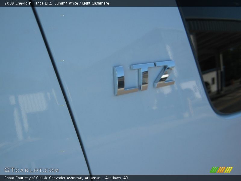 Summit White / Light Cashmere 2009 Chevrolet Tahoe LTZ