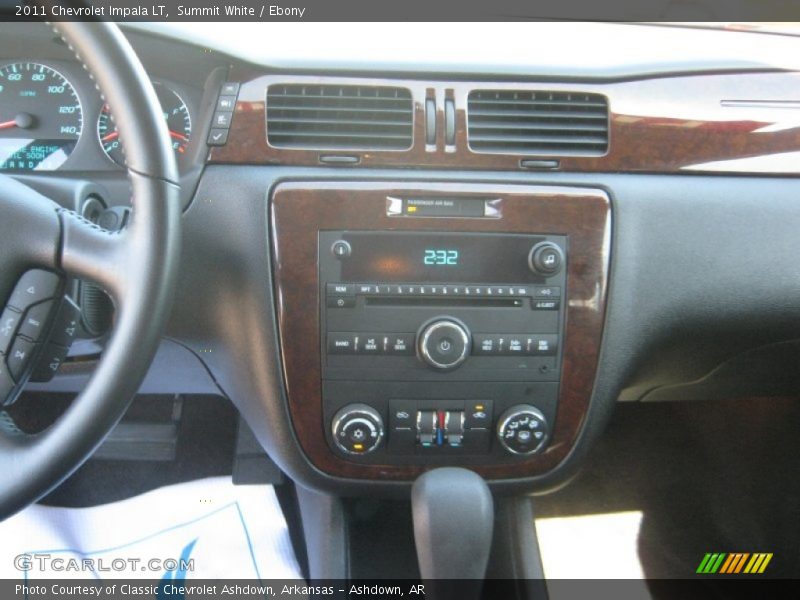 Summit White / Ebony 2011 Chevrolet Impala LT