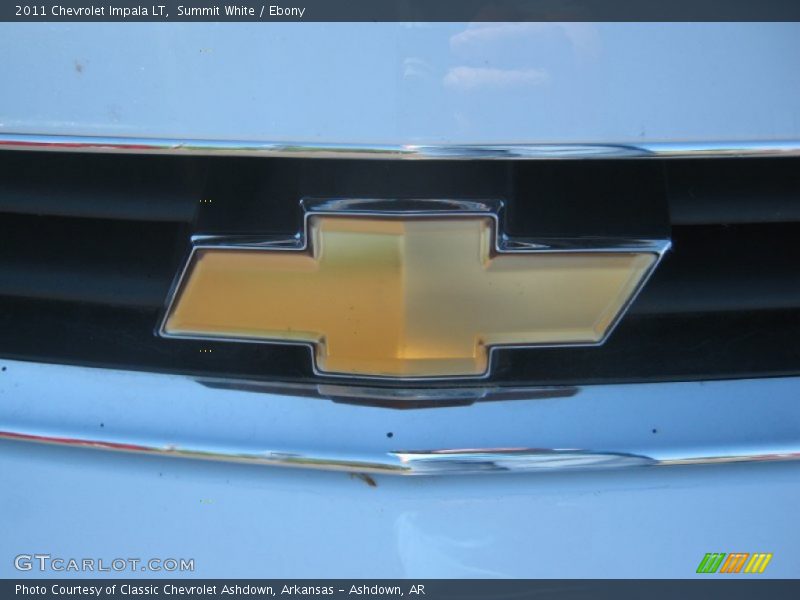 Summit White / Ebony 2011 Chevrolet Impala LT