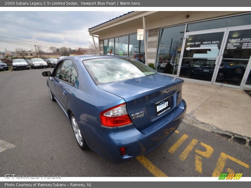 Newport Blue Pearl / Warm Ivory 2009 Subaru Legacy 2.5i Limited Sedan