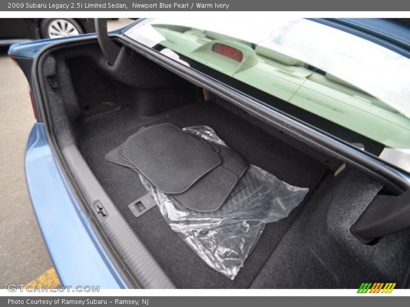 Newport Blue Pearl / Warm Ivory 2009 Subaru Legacy 2.5i Limited Sedan
