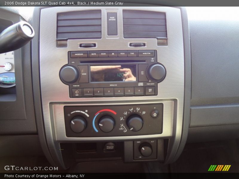 Black / Medium Slate Gray 2006 Dodge Dakota SLT Quad Cab 4x4