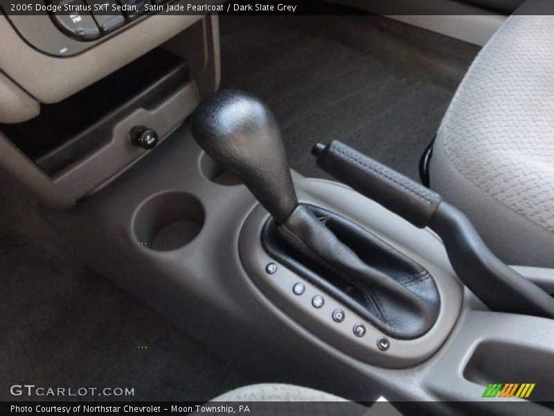 Satin Jade Pearlcoat / Dark Slate Grey 2006 Dodge Stratus SXT Sedan
