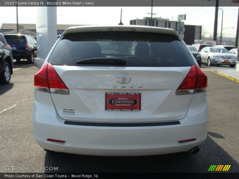 Blizzard White Pearl / Ivory 2010 Toyota Venza I4