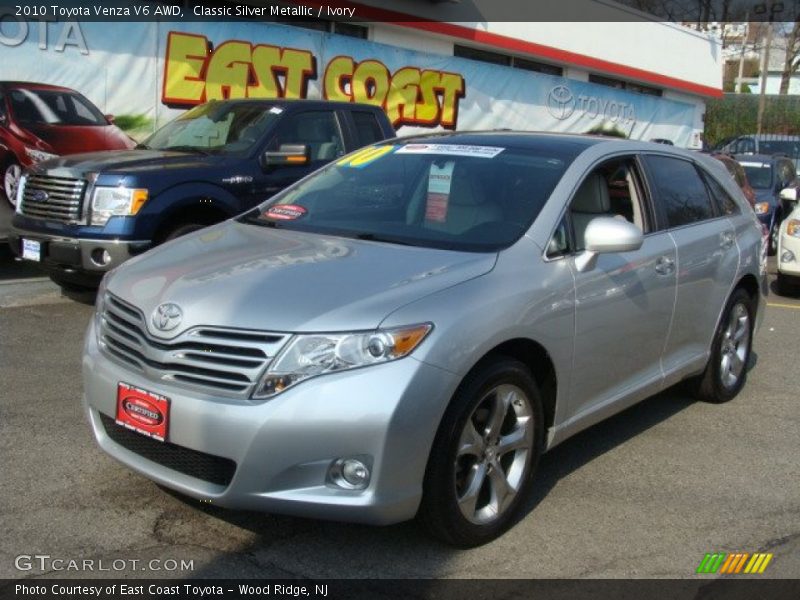 Classic Silver Metallic / Ivory 2010 Toyota Venza V6 AWD