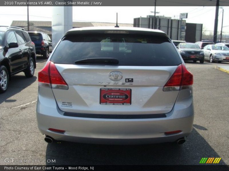 Classic Silver Metallic / Ivory 2010 Toyota Venza V6 AWD