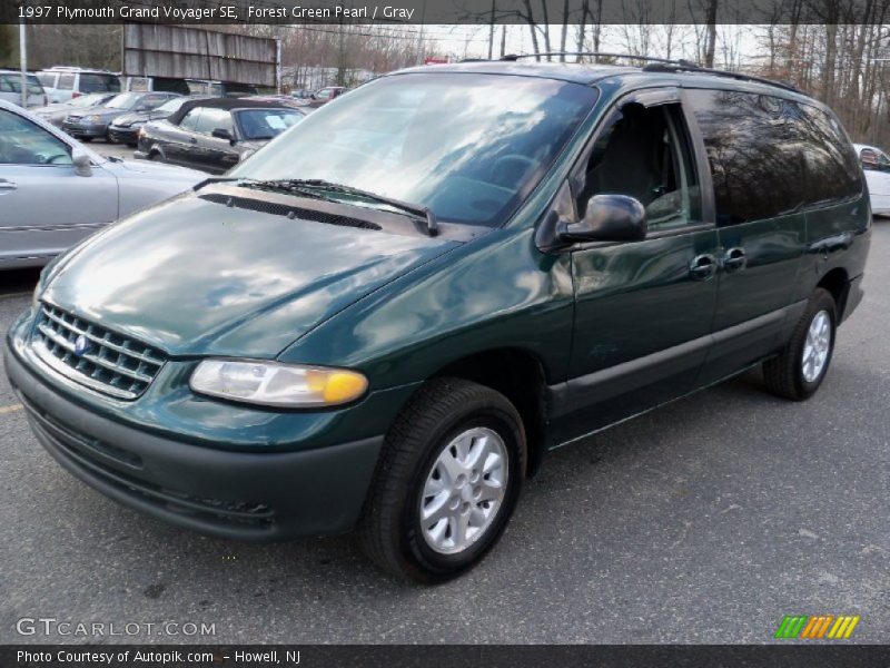 Forest Green Pearl / Gray 1997 Plymouth Grand Voyager SE