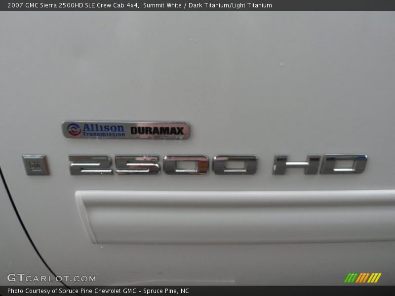 Summit White / Dark Titanium/Light Titanium 2007 GMC Sierra 2500HD SLE Crew Cab 4x4
