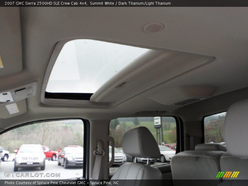 Summit White / Dark Titanium/Light Titanium 2007 GMC Sierra 2500HD SLE Crew Cab 4x4