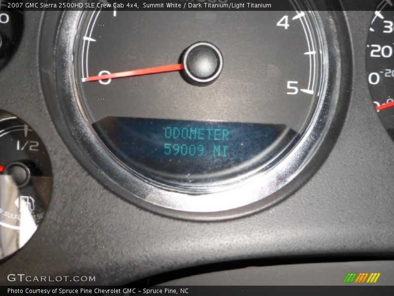Summit White / Dark Titanium/Light Titanium 2007 GMC Sierra 2500HD SLE Crew Cab 4x4