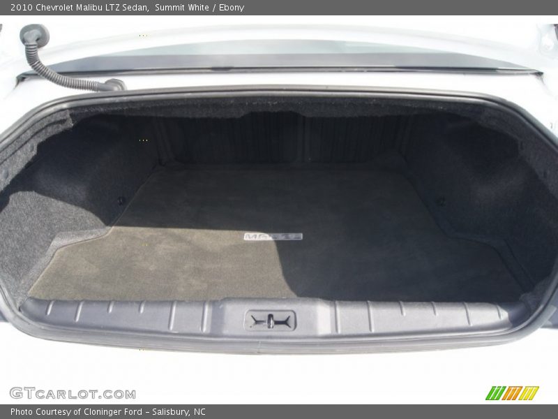 Summit White / Ebony 2010 Chevrolet Malibu LTZ Sedan