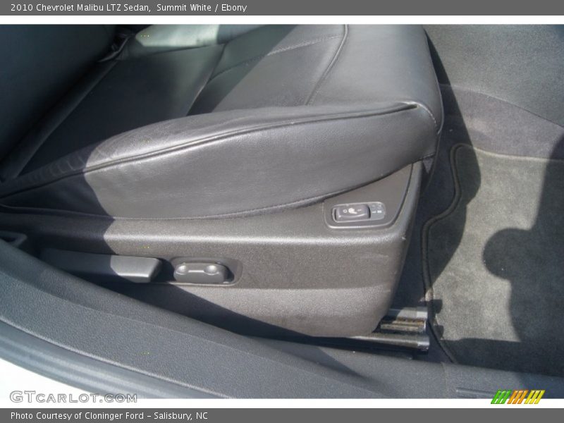 Summit White / Ebony 2010 Chevrolet Malibu LTZ Sedan