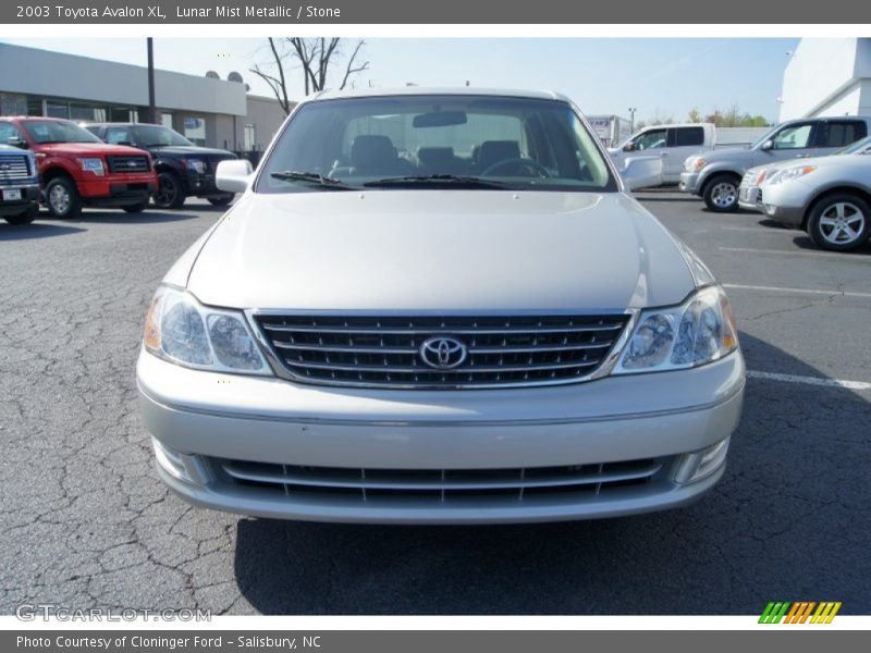 Lunar Mist Metallic / Stone 2003 Toyota Avalon XL