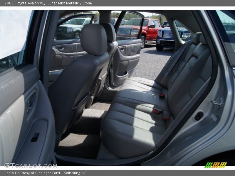 Lunar Mist Metallic / Stone 2003 Toyota Avalon XL