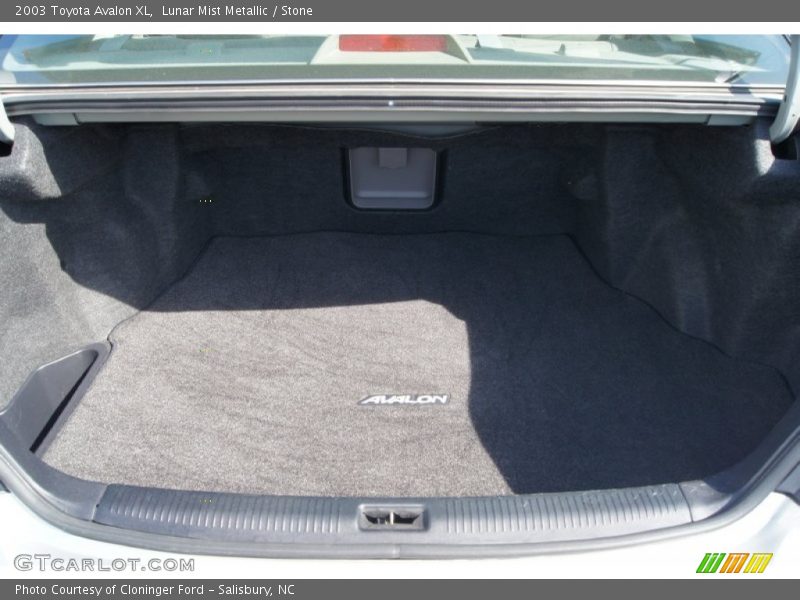 Lunar Mist Metallic / Stone 2003 Toyota Avalon XL