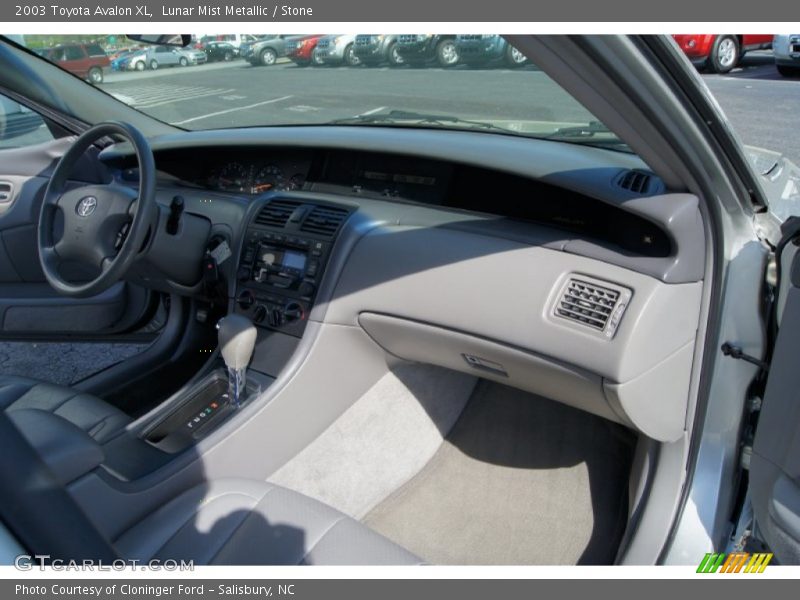Lunar Mist Metallic / Stone 2003 Toyota Avalon XL