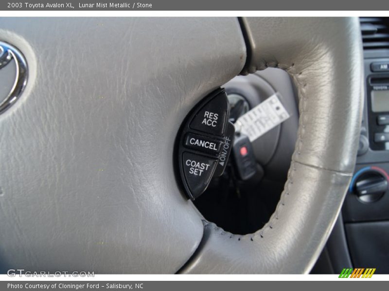 Lunar Mist Metallic / Stone 2003 Toyota Avalon XL