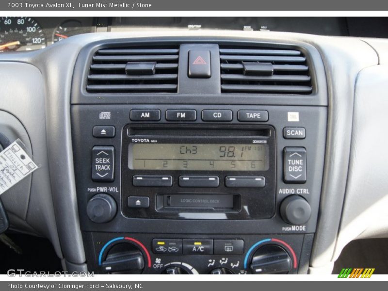 Lunar Mist Metallic / Stone 2003 Toyota Avalon XL