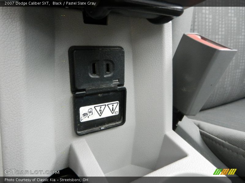 Black / Pastel Slate Gray 2007 Dodge Caliber SXT