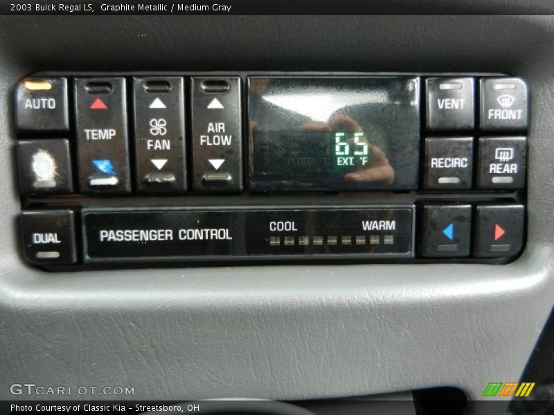 Controls of 2003 Regal LS