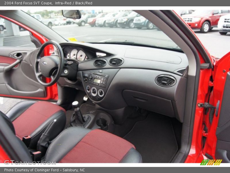 Dashboard of 2004 Focus SVT Coupe