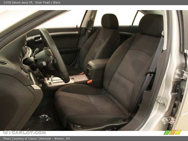 Silver Pearl / Black 2008 Saturn Aura XR