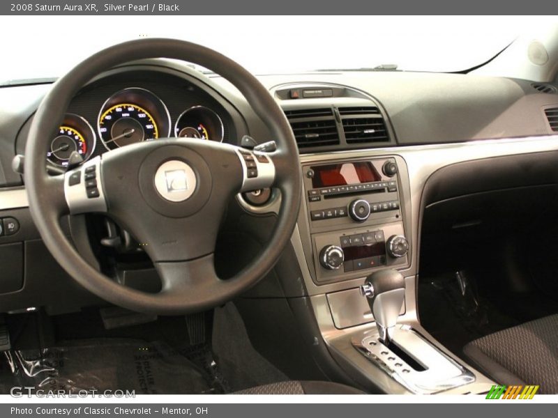 Silver Pearl / Black 2008 Saturn Aura XR