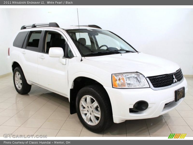 Front 3/4 View of 2011 Endeavor LS