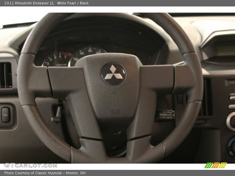 White Pearl / Black 2011 Mitsubishi Endeavor LS