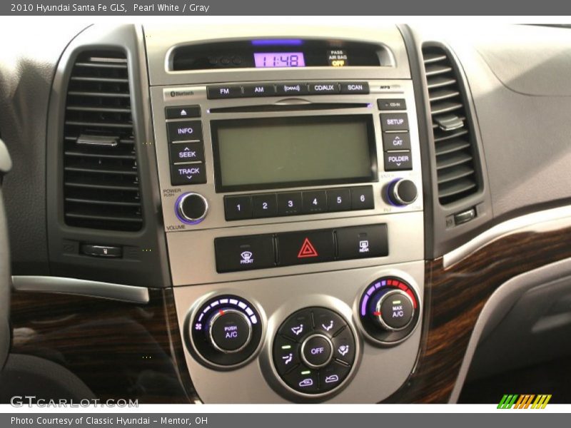 Pearl White / Gray 2010 Hyundai Santa Fe GLS