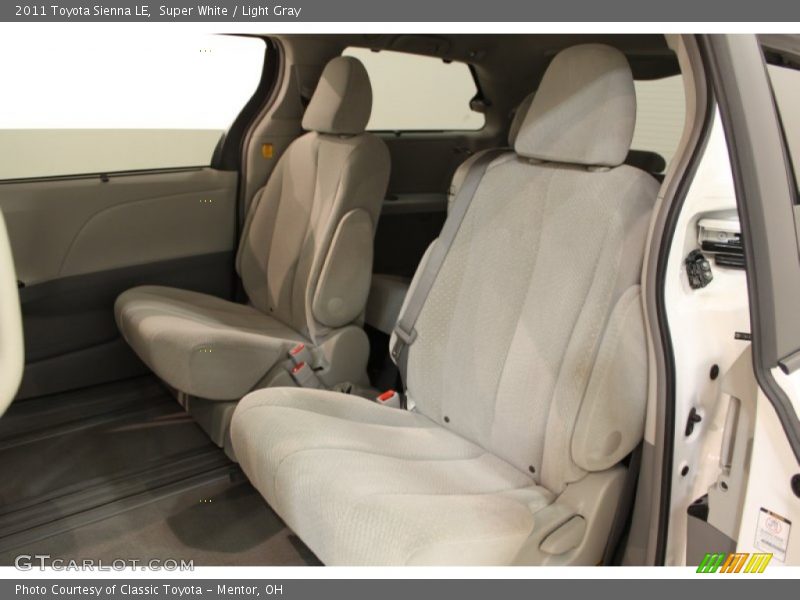 Super White / Light Gray 2011 Toyota Sienna LE