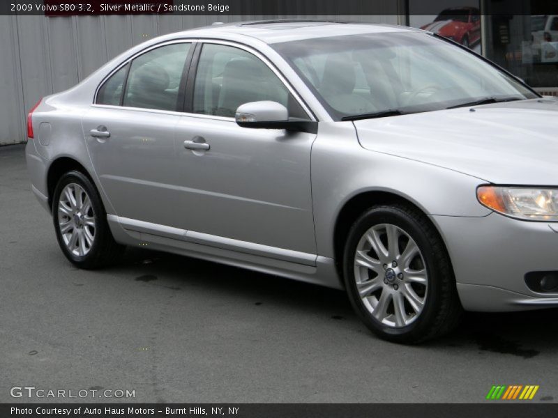Silver Metallic / Sandstone Beige 2009 Volvo S80 3.2
