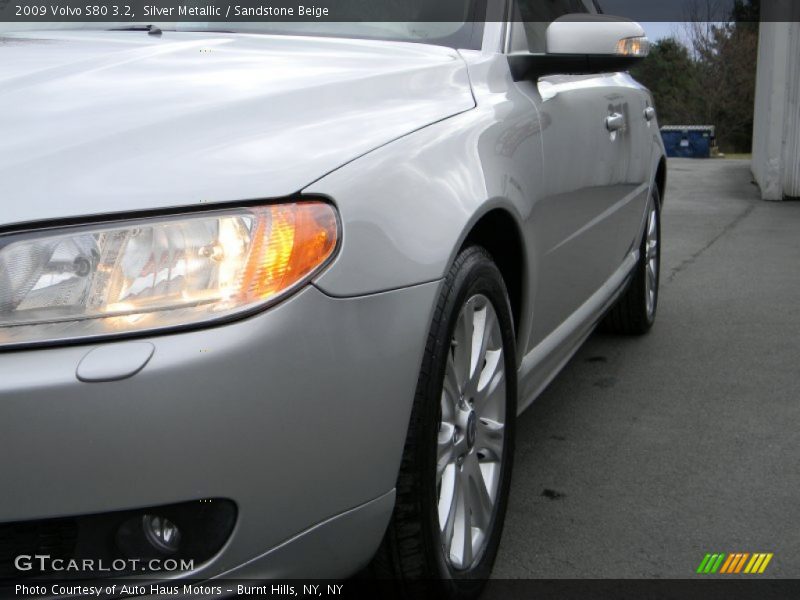 Silver Metallic / Sandstone Beige 2009 Volvo S80 3.2