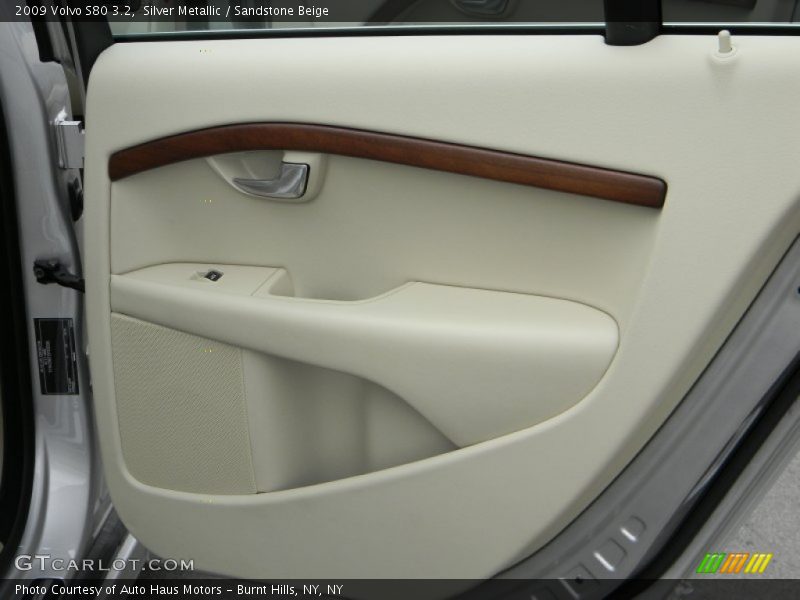 Silver Metallic / Sandstone Beige 2009 Volvo S80 3.2