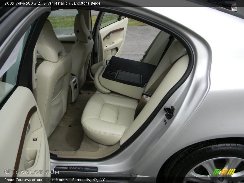Silver Metallic / Sandstone Beige 2009 Volvo S80 3.2