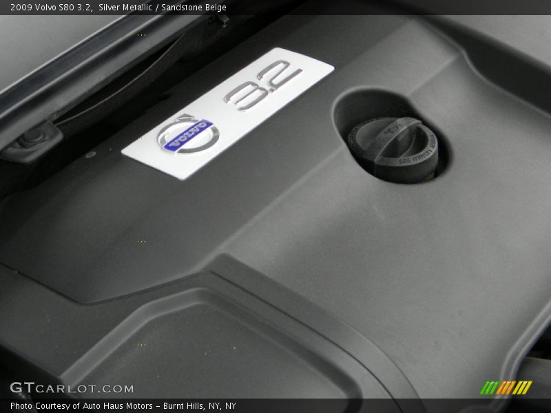 Silver Metallic / Sandstone Beige 2009 Volvo S80 3.2