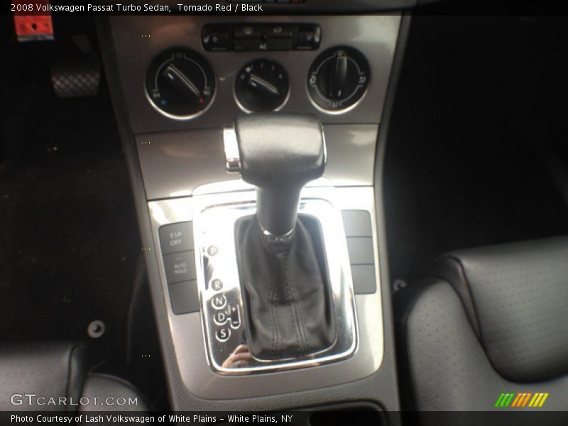 Tornado Red / Black 2008 Volkswagen Passat Turbo Sedan