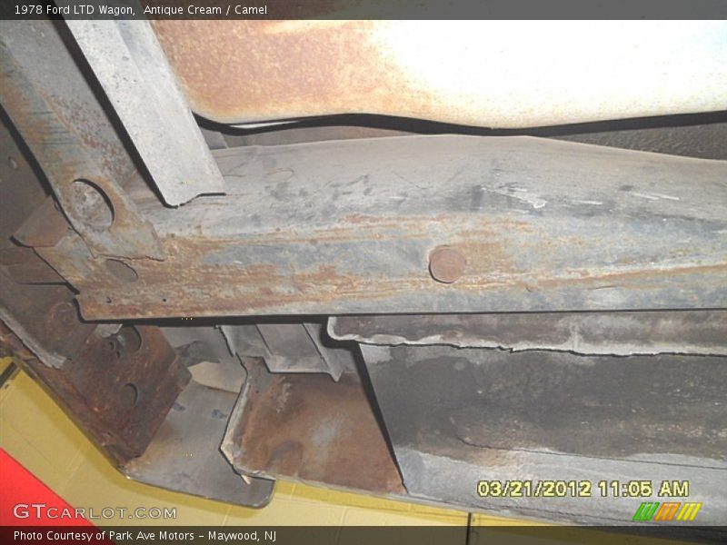 Antique Cream / Camel 1978 Ford LTD Wagon