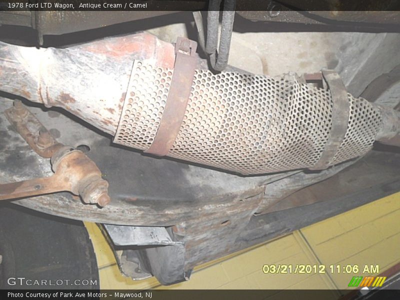 Antique Cream / Camel 1978 Ford LTD Wagon