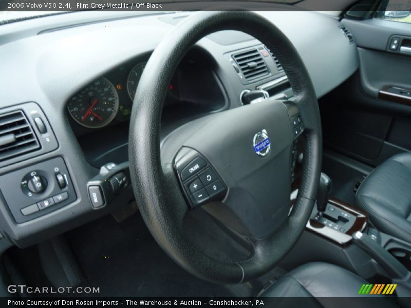  2006 V50 2.4i Steering Wheel