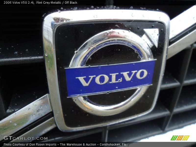 Flint Grey Metallic / Off Black 2006 Volvo V50 2.4i