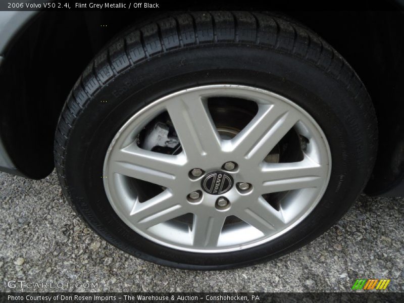 Flint Grey Metallic / Off Black 2006 Volvo V50 2.4i