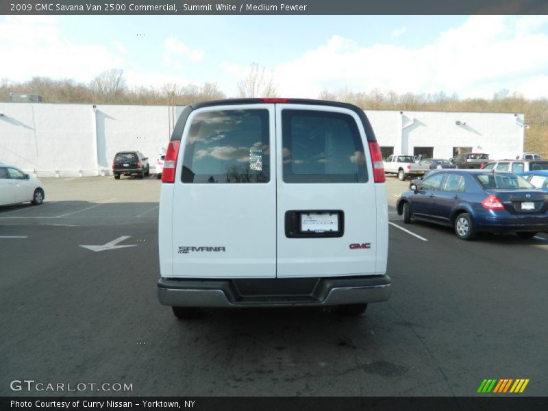 Summit White / Medium Pewter 2009 GMC Savana Van 2500 Commercial
