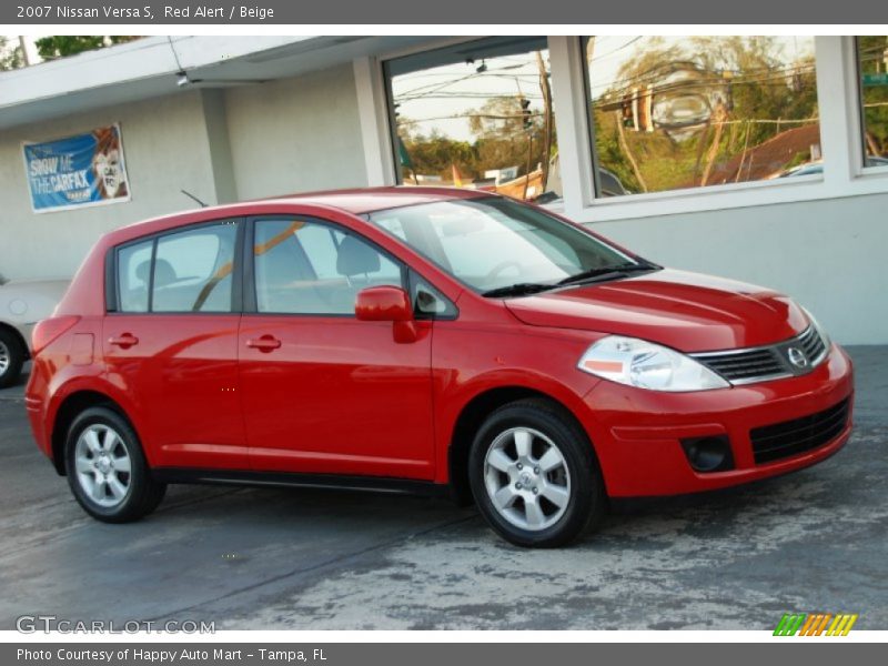 Red Alert / Beige 2007 Nissan Versa S