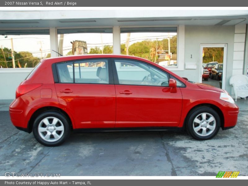 Red Alert / Beige 2007 Nissan Versa S