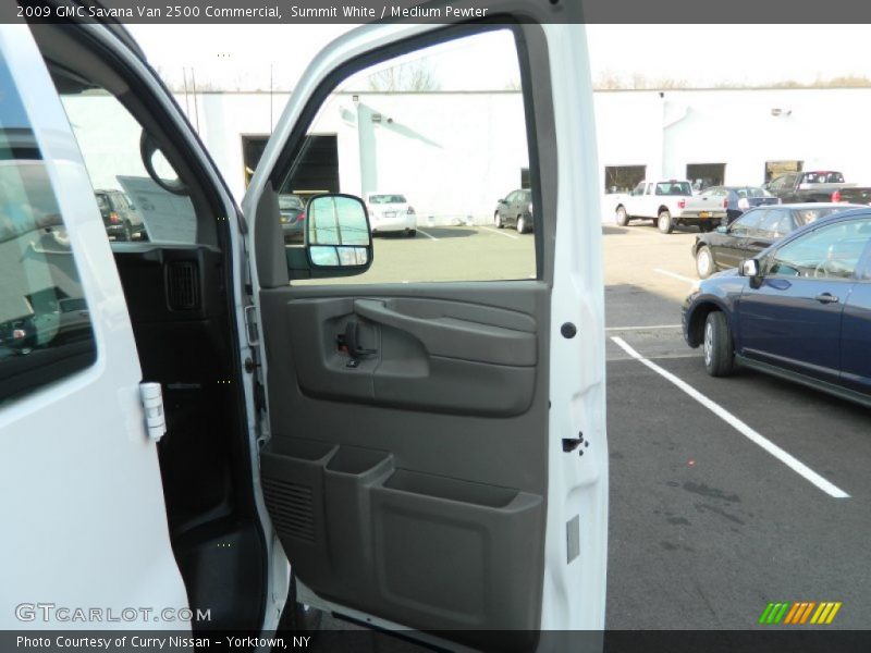Summit White / Medium Pewter 2009 GMC Savana Van 2500 Commercial