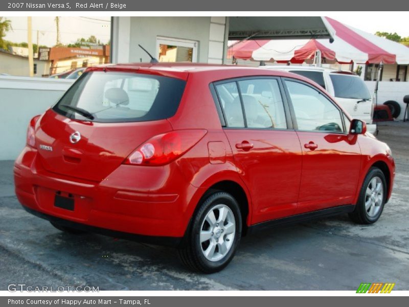 Red Alert / Beige 2007 Nissan Versa S