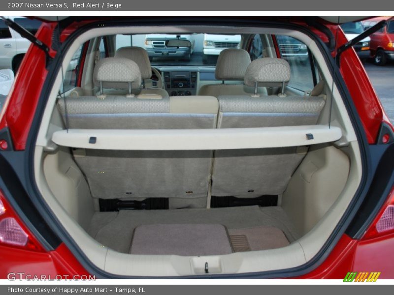 Red Alert / Beige 2007 Nissan Versa S