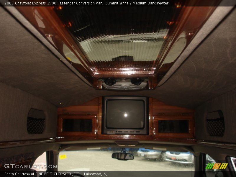 Summit White / Medium Dark Pewter 2003 Chevrolet Express 1500 Passenger Conversion Van