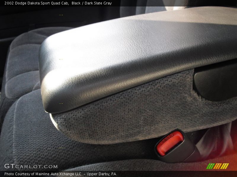 Black / Dark Slate Gray 2002 Dodge Dakota Sport Quad Cab